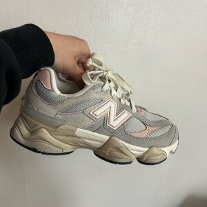 New Balance kids Gray and Pink Sneakers